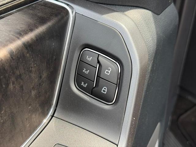 new 2025 Ford F-250 car, priced at $89,995