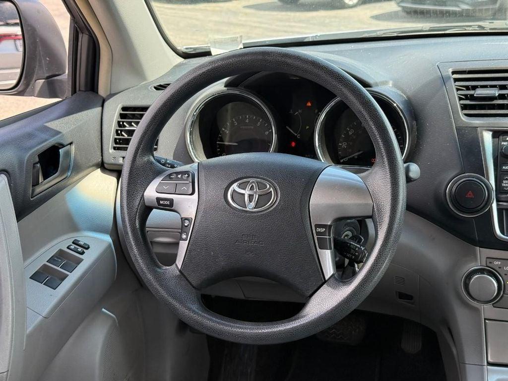 used 2013 Toyota Highlander car, priced at $9,000