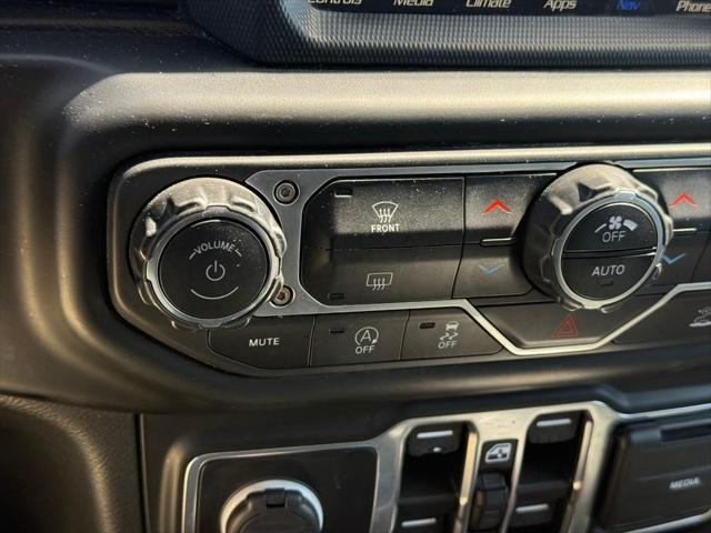 used 2023 Jeep Gladiator car, priced at $30,988