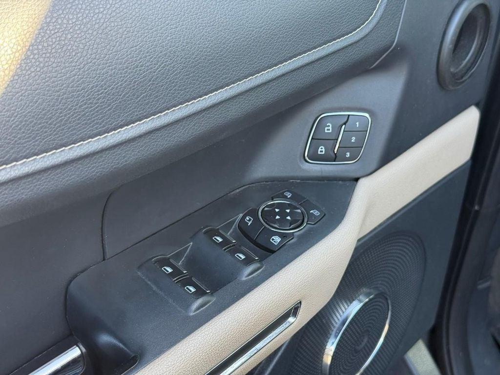 used 2022 Ford Expedition car, priced at $35,000