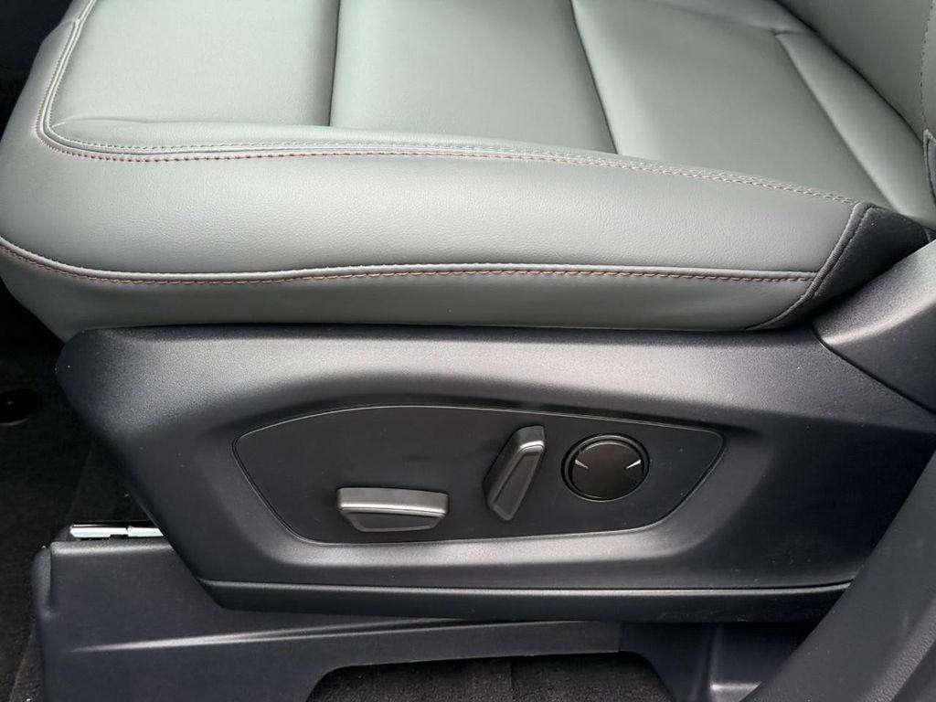 new 2025 Ford Explorer car, priced at $47,279