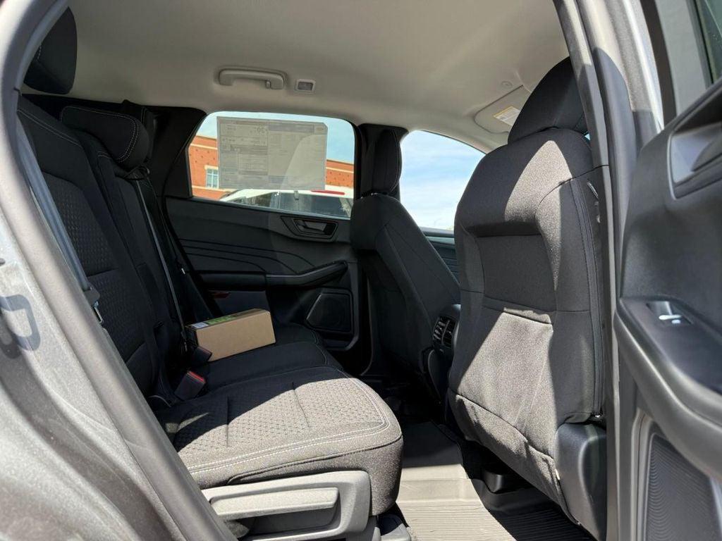 new 2025 Ford Escape car, priced at $28,075