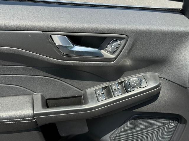 new 2025 Ford Escape PHEV car, priced at $34,823