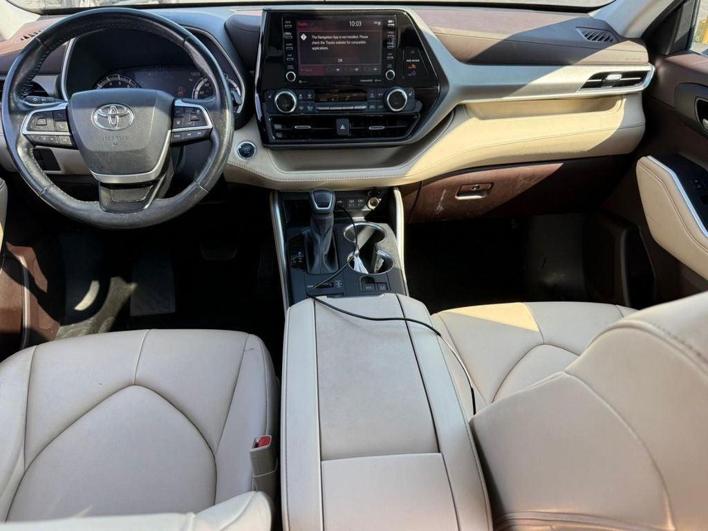 used 2022 Toyota Highlander car, priced at $32,949
