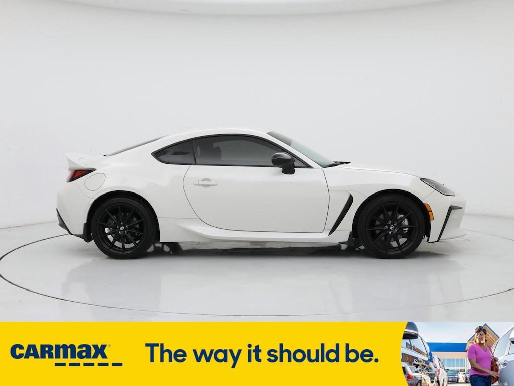used 2024 Toyota GR86 car, priced at $35,998