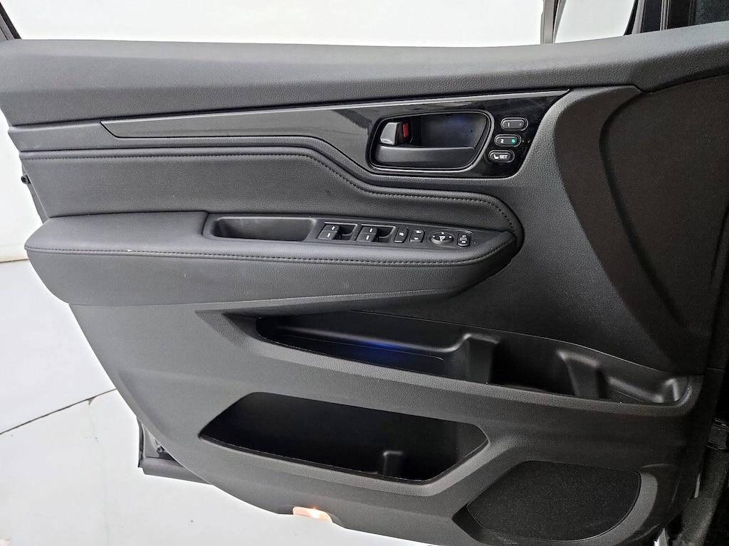 used 2025 Honda Odyssey car, priced at $46,998