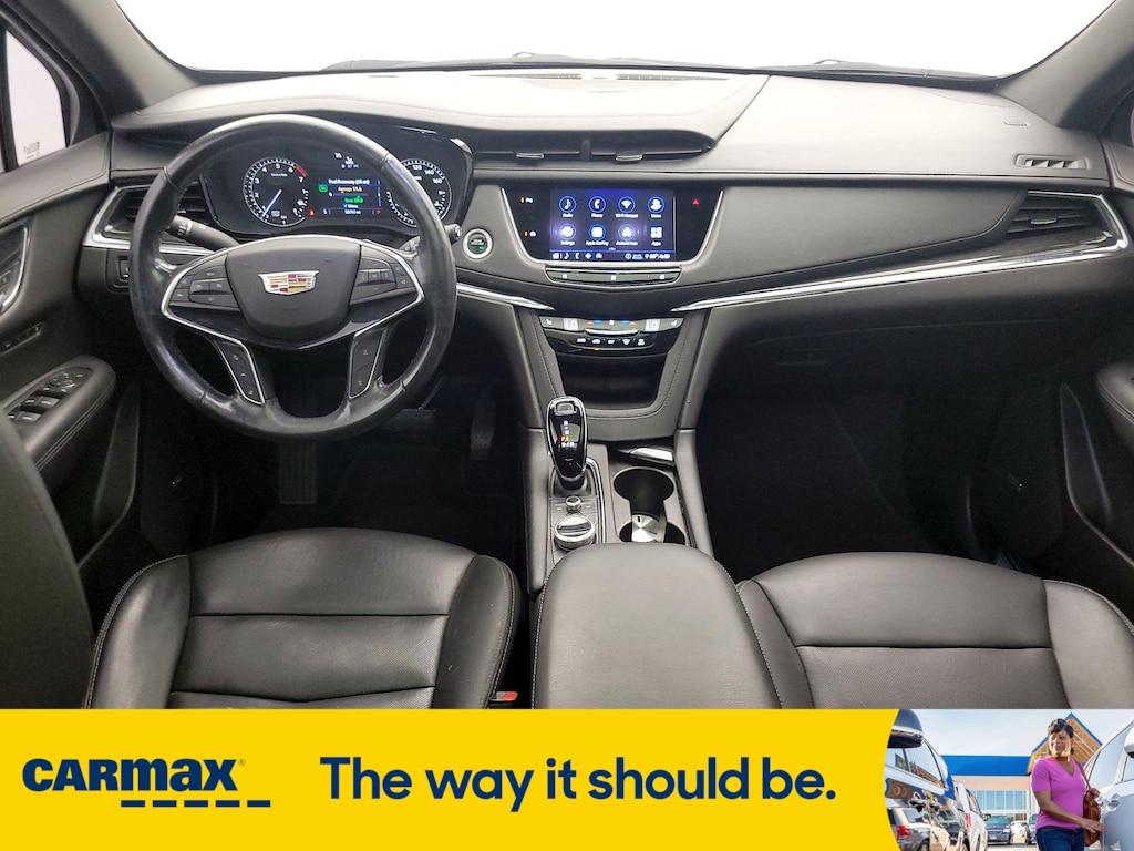 used 2020 Cadillac XT5 car, priced at $23,998