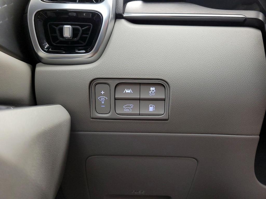 used 2022 Kia Sorento Plug-In Hybrid car, priced at $27,998