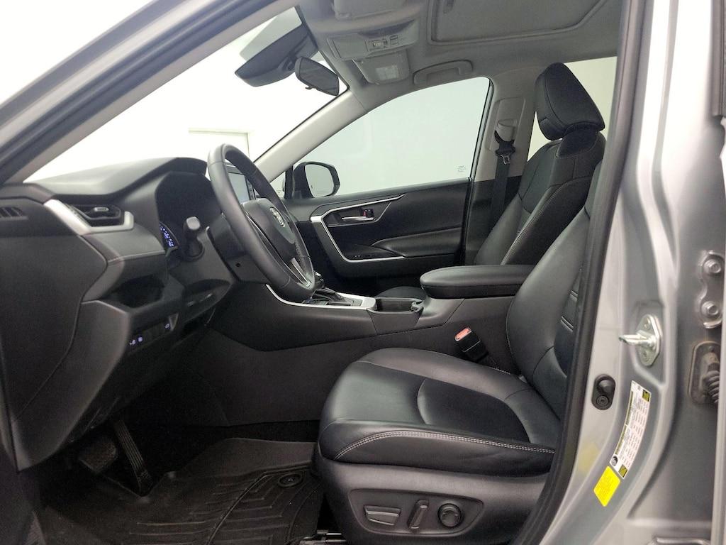 used 2020 Toyota RAV4 car, priced at $26,998