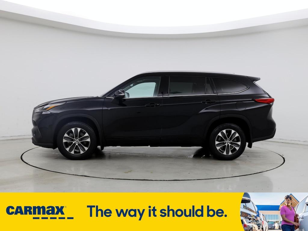 used 2021 Toyota Highlander car, priced at $32,998