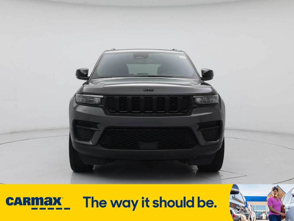 used 2024 Jeep Grand Cherokee car, priced at $37,998