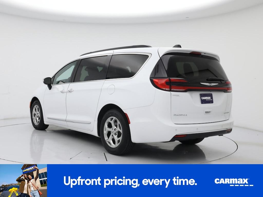 used 2023 Chrysler Pacifica car, priced at $30,998