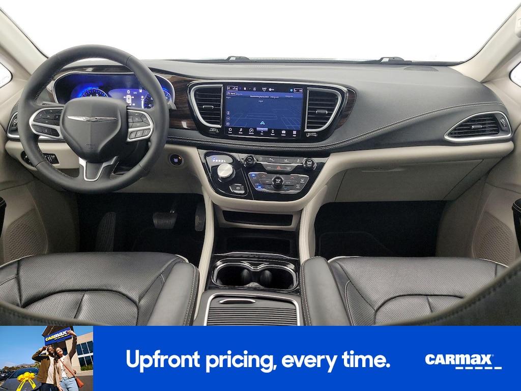 used 2023 Chrysler Pacifica car, priced at $30,998