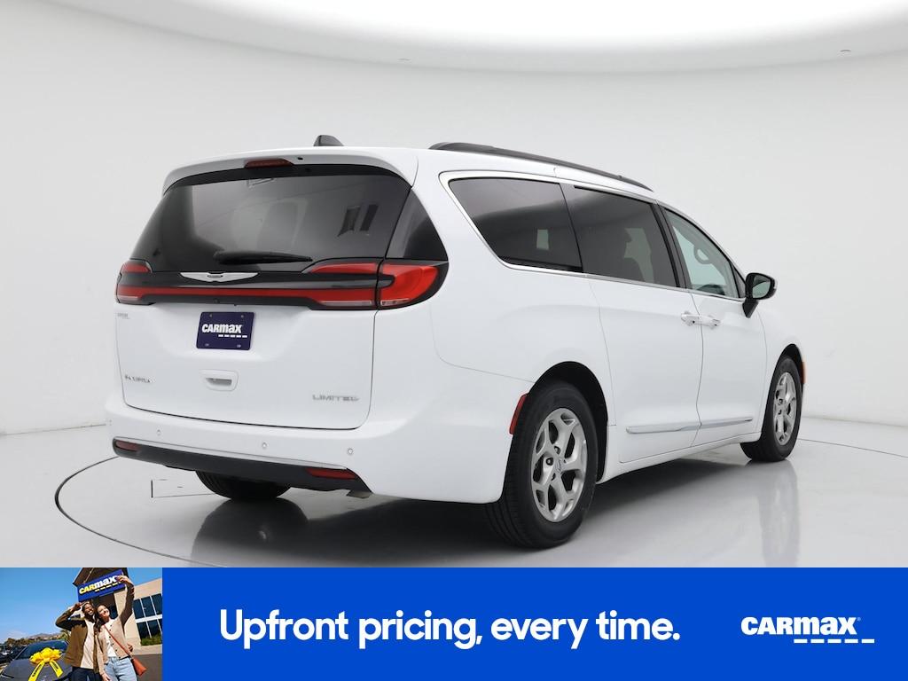 used 2023 Chrysler Pacifica car, priced at $30,998