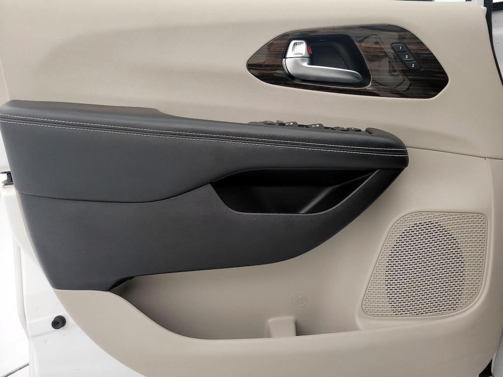 used 2023 Chrysler Pacifica car, priced at $29,998