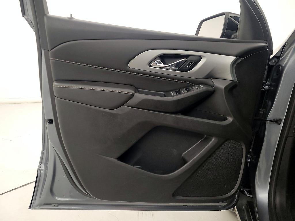 used 2021 Chevrolet Traverse car, priced at $25,998