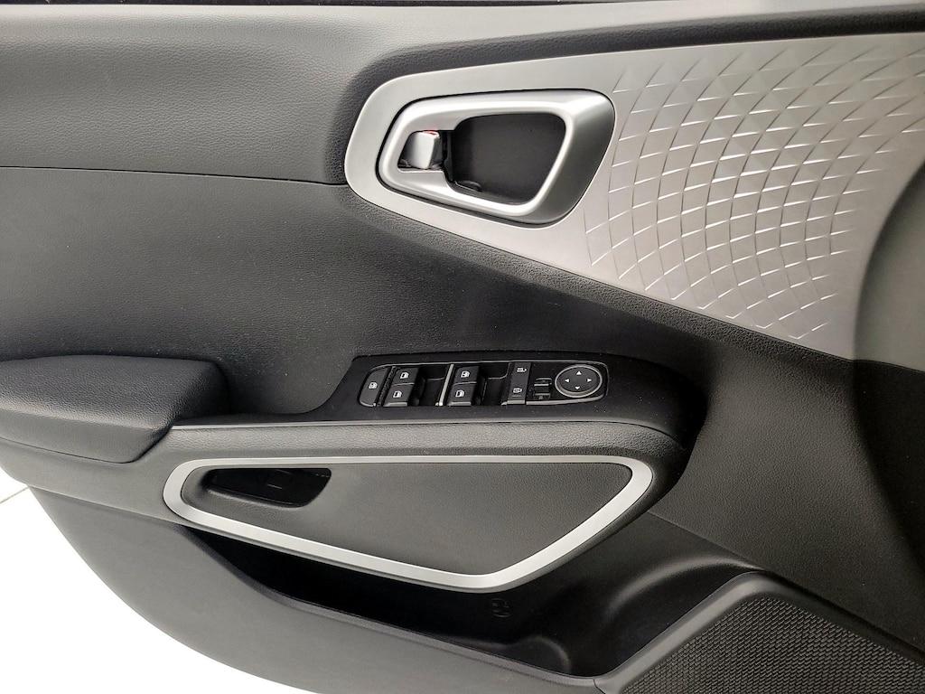 used 2024 Kia Soul car, priced at $17,998