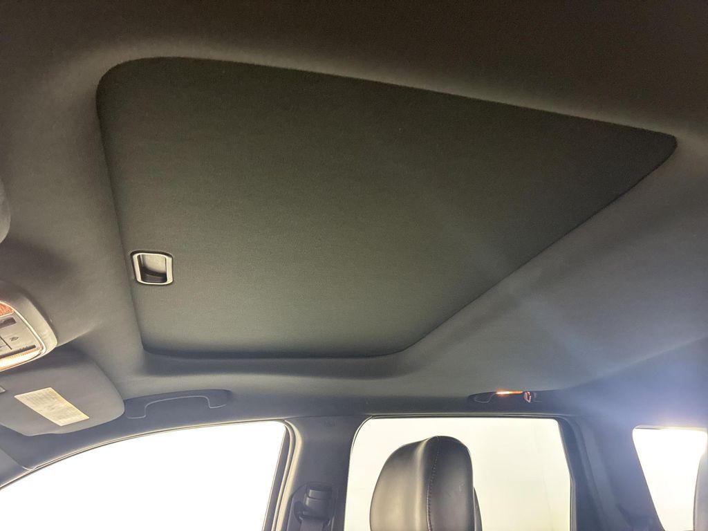 used 2015 Jeep Grand Cherokee car, priced at $11,500