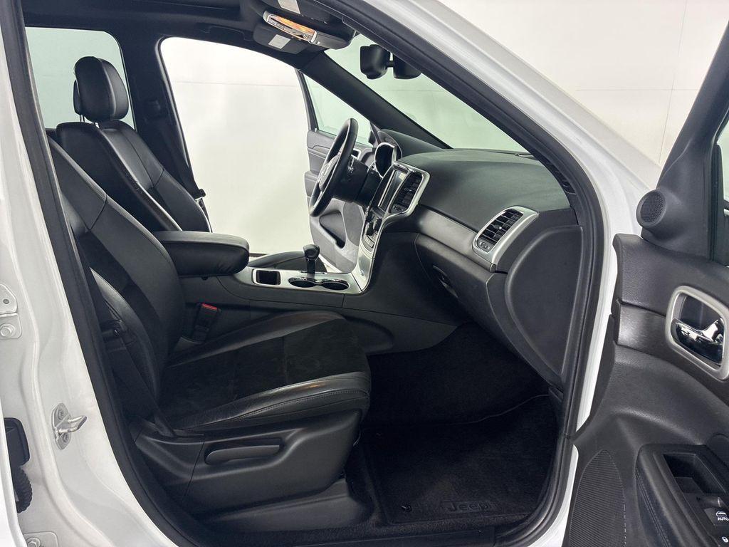 used 2015 Jeep Grand Cherokee car, priced at $11,500