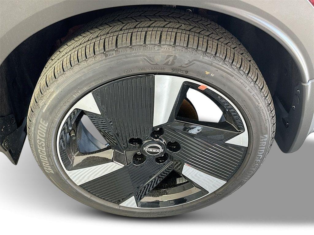 new 2025 Nissan Kicks car, priced at $27,482