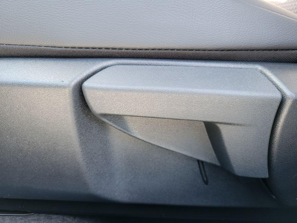 new 2025 Nissan Kicks car, priced at $27,482