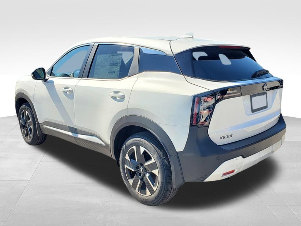 new 2025 Nissan Kicks car, priced at $26,959