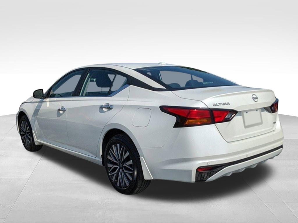 new 2025 Nissan Altima car, priced at $28,781
