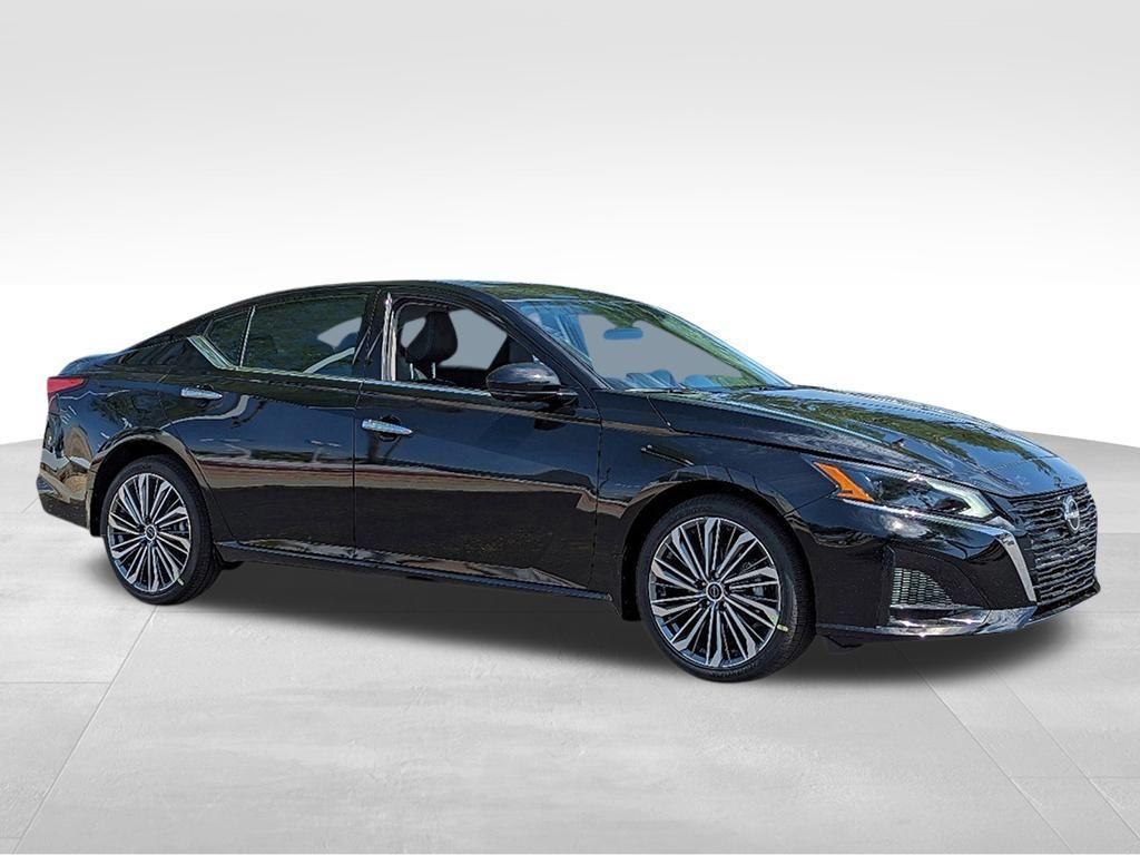 new 2025 Nissan Altima car, priced at $35,034