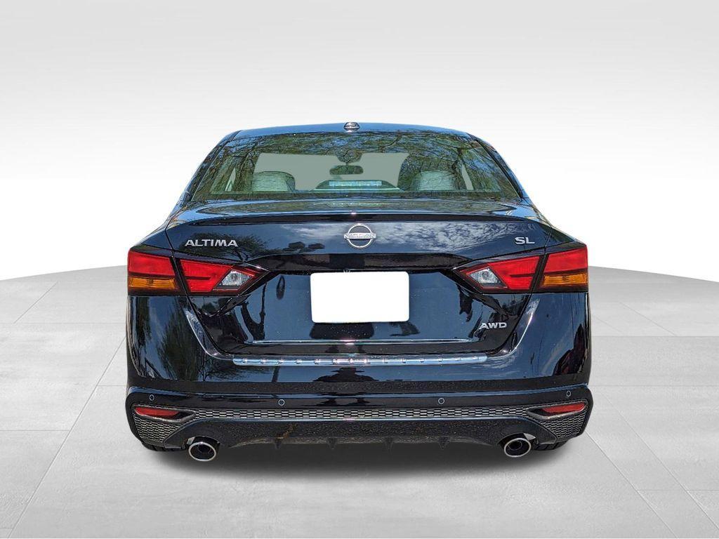 new 2025 Nissan Altima car, priced at $35,034