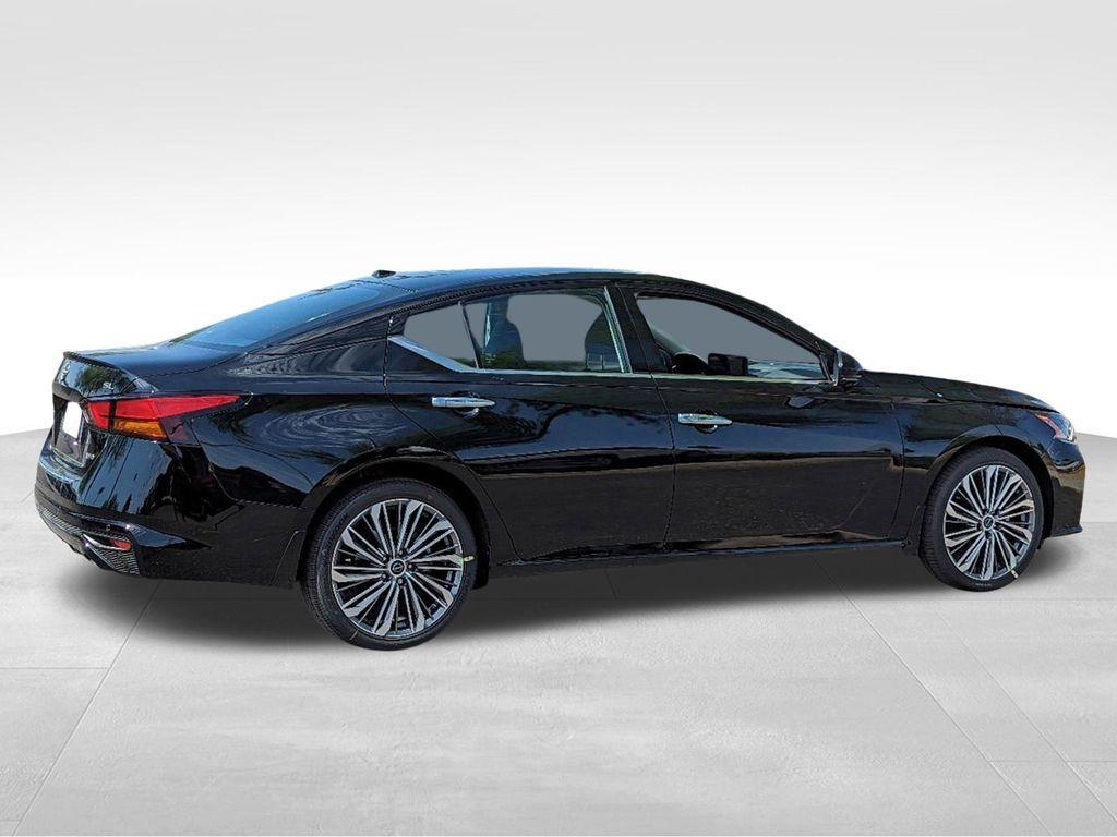 new 2025 Nissan Altima car, priced at $35,034