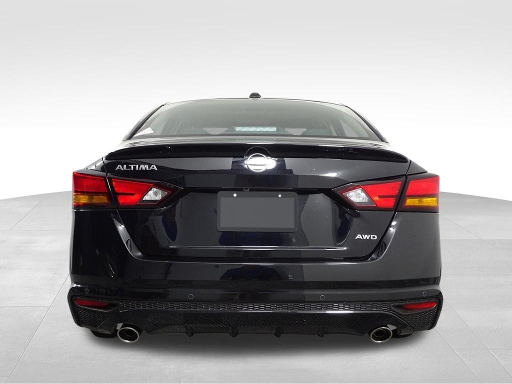 new 2025 Nissan Altima car, priced at $29,320