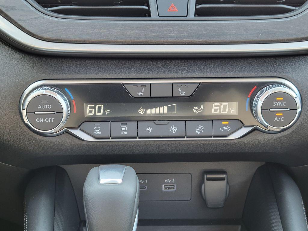 new 2025 Nissan Altima car, priced at $30,097