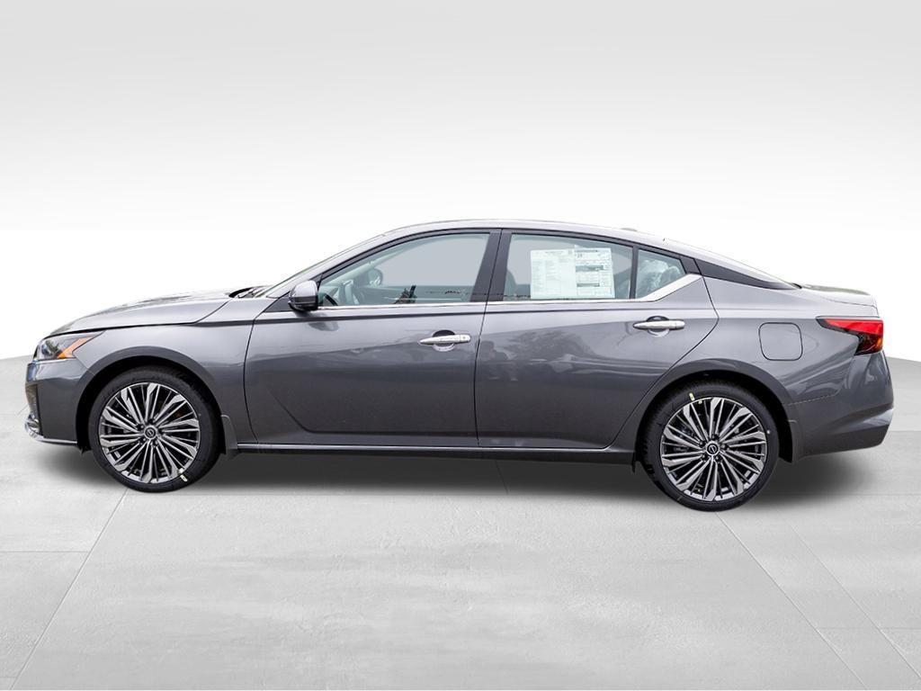 new 2025 Nissan Altima car, priced at $34,355