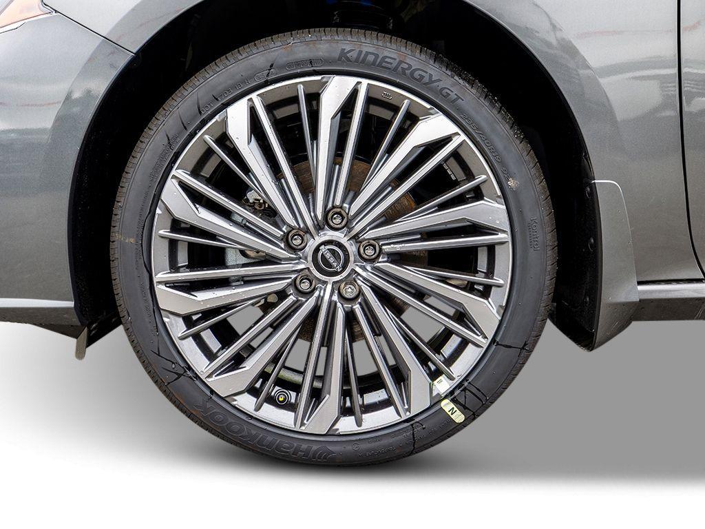 new 2025 Nissan Altima car, priced at $34,355