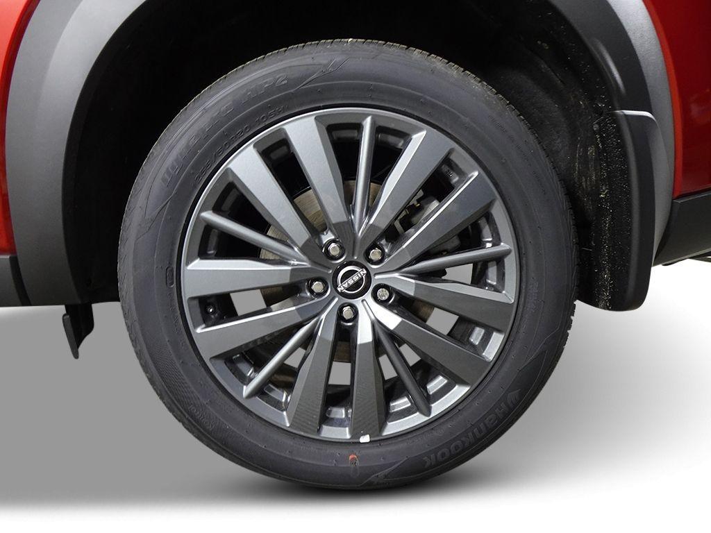 new 2025 Nissan Pathfinder car, priced at $46,824
