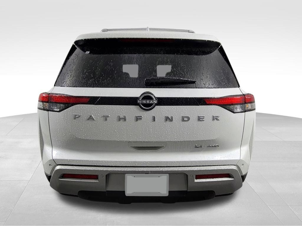 new 2025 Nissan Pathfinder car, priced at $45,266