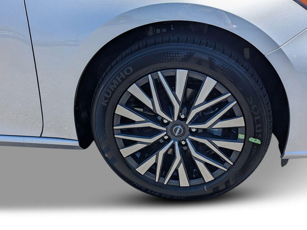 new 2025 Nissan Altima car, priced at $27,812