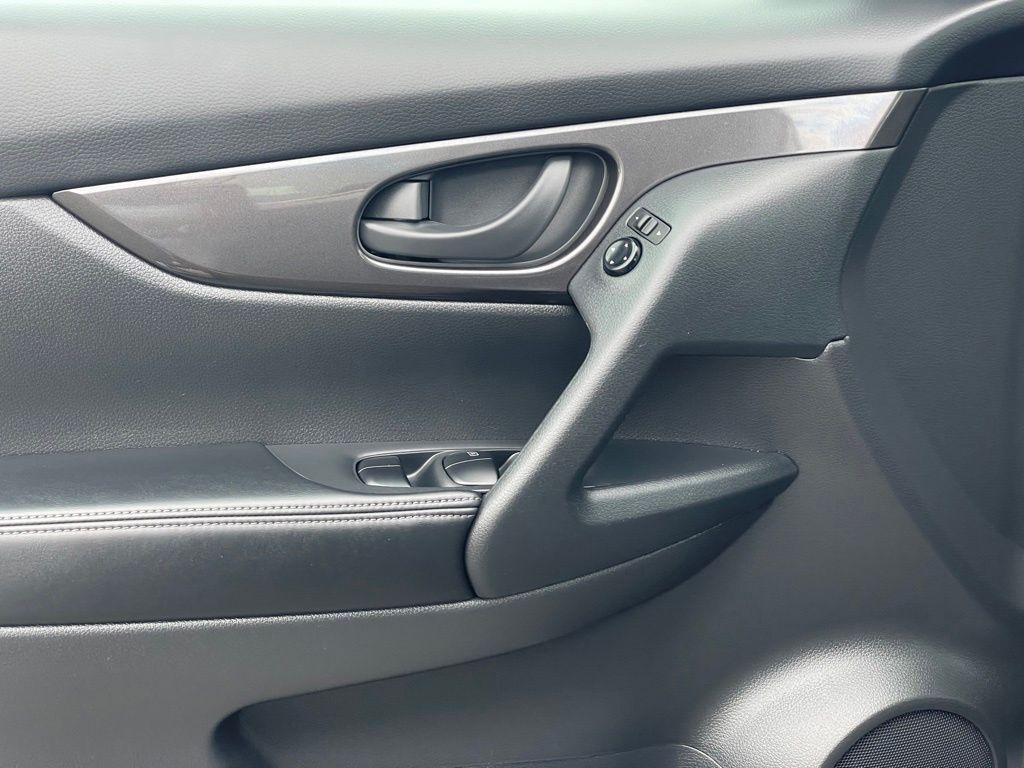 used 2020 Nissan Rogue car, priced at $12,300