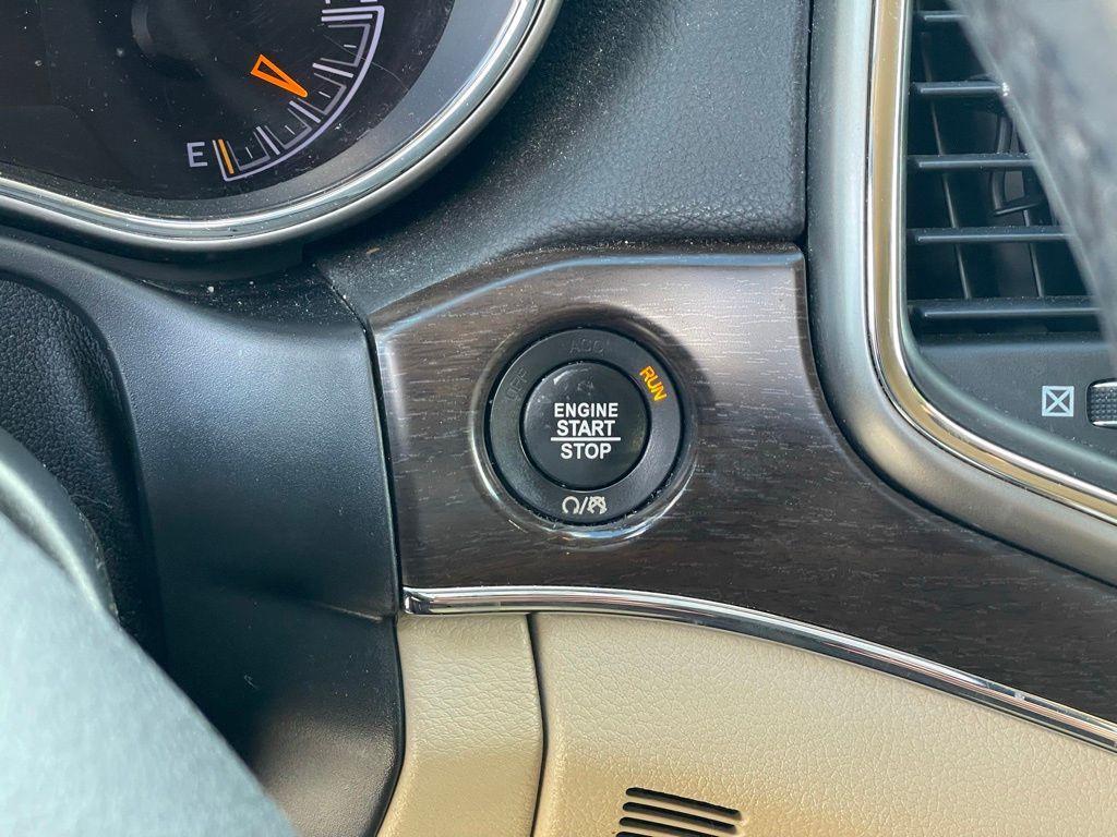 used 2018 Jeep Grand Cherokee car, priced at $18,367