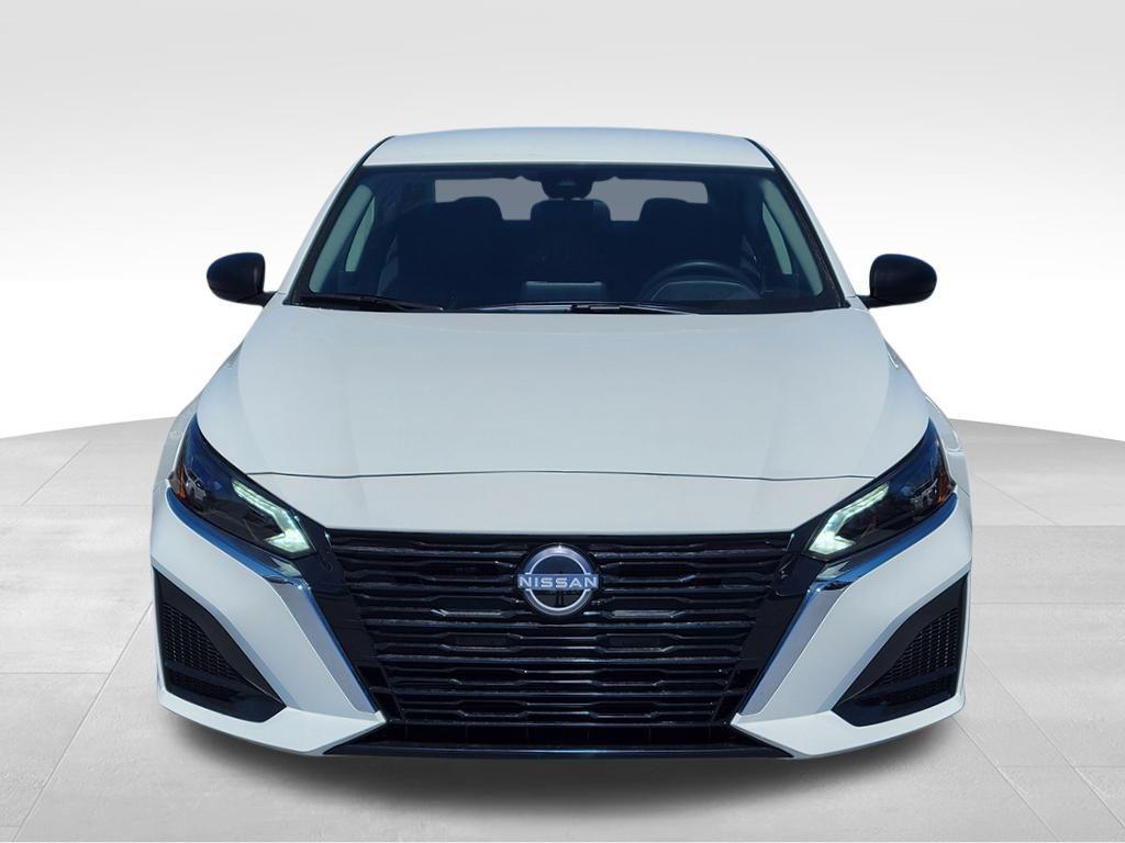 new 2025 Nissan Altima car, priced at $27,812