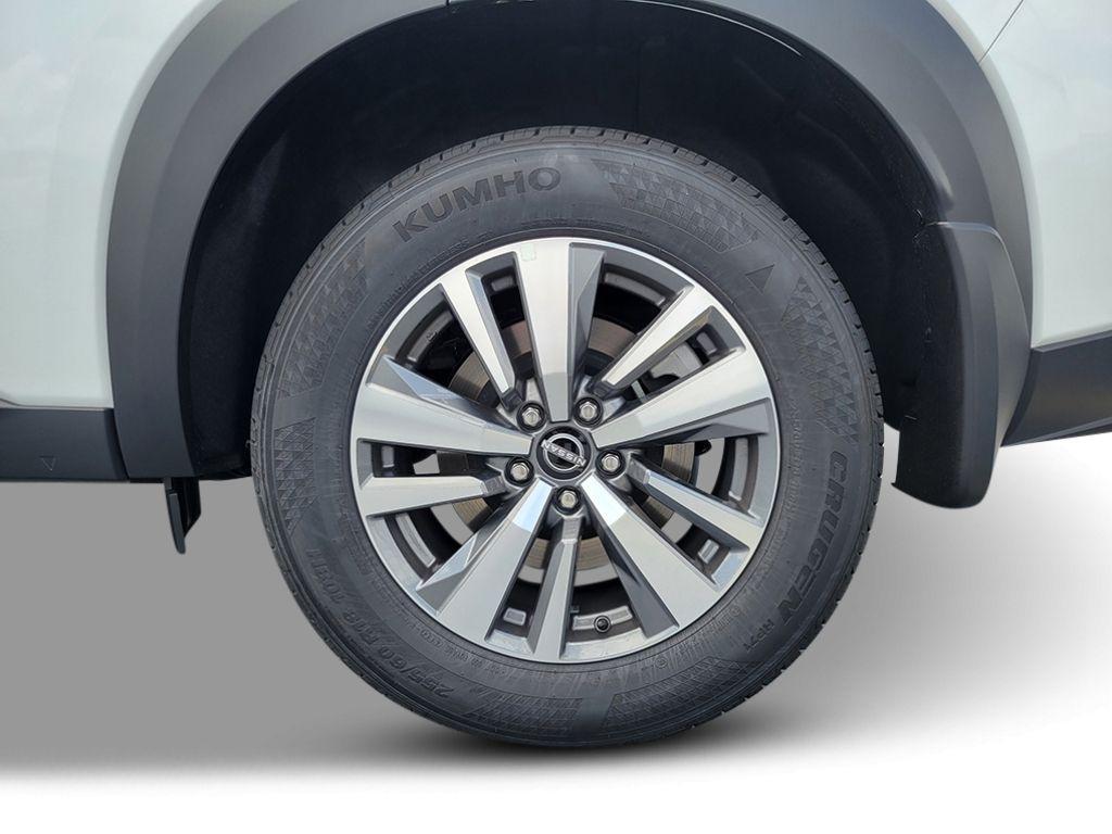 new 2025 Nissan Pathfinder car, priced at $38,314