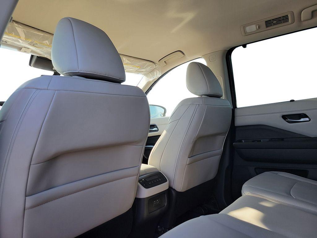 new 2025 Nissan Pathfinder car, priced at $38,314