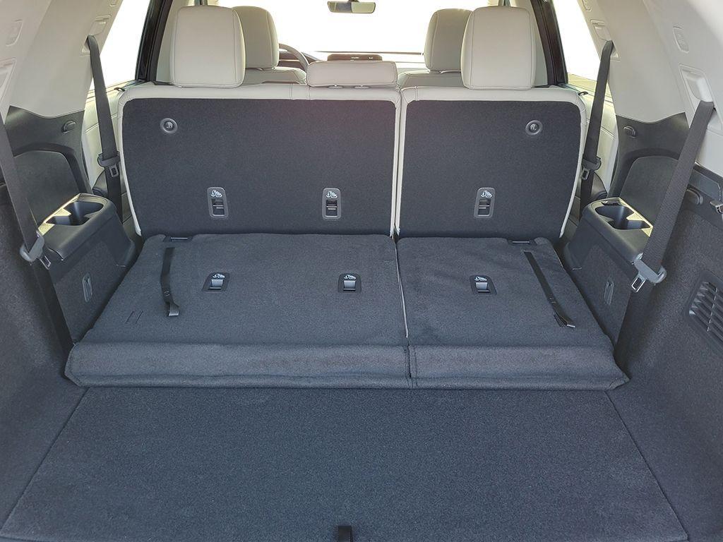 new 2025 Nissan Pathfinder car, priced at $38,314