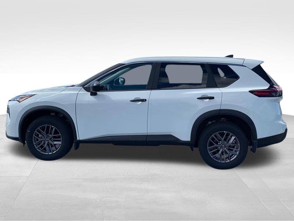 used 2025 Nissan Rogue car, priced at $26,894