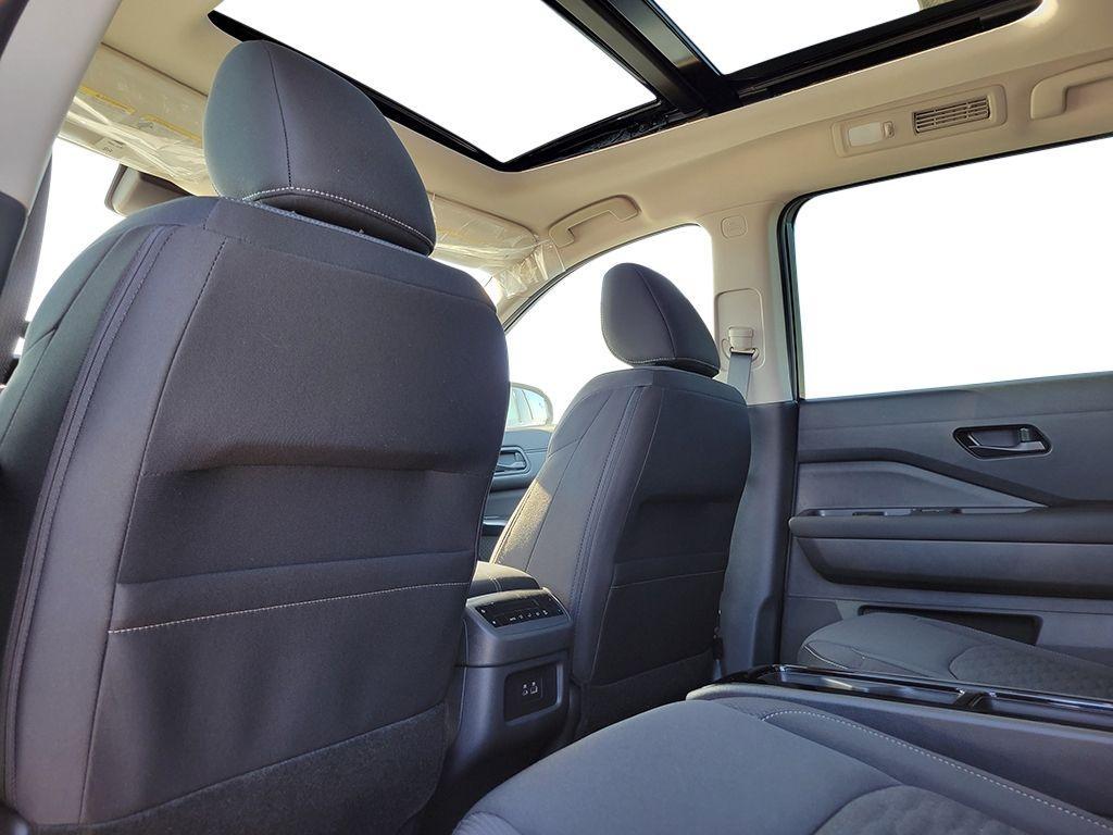 new 2025 Nissan Pathfinder car, priced at $40,330