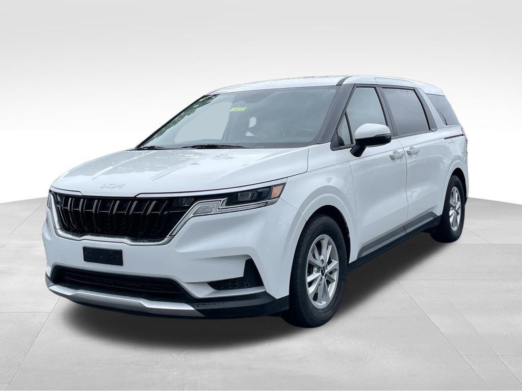 used 2023 Kia Carnival car, priced at $31,010