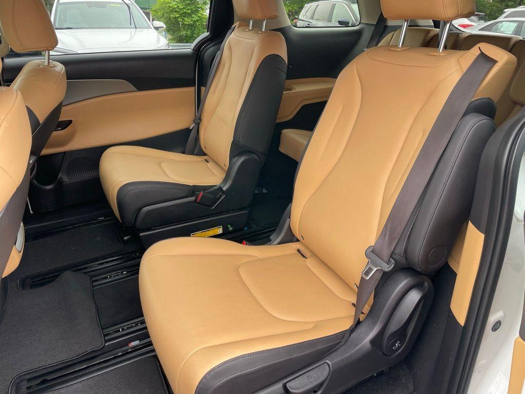 used 2023 Kia Carnival car, priced at $31,010