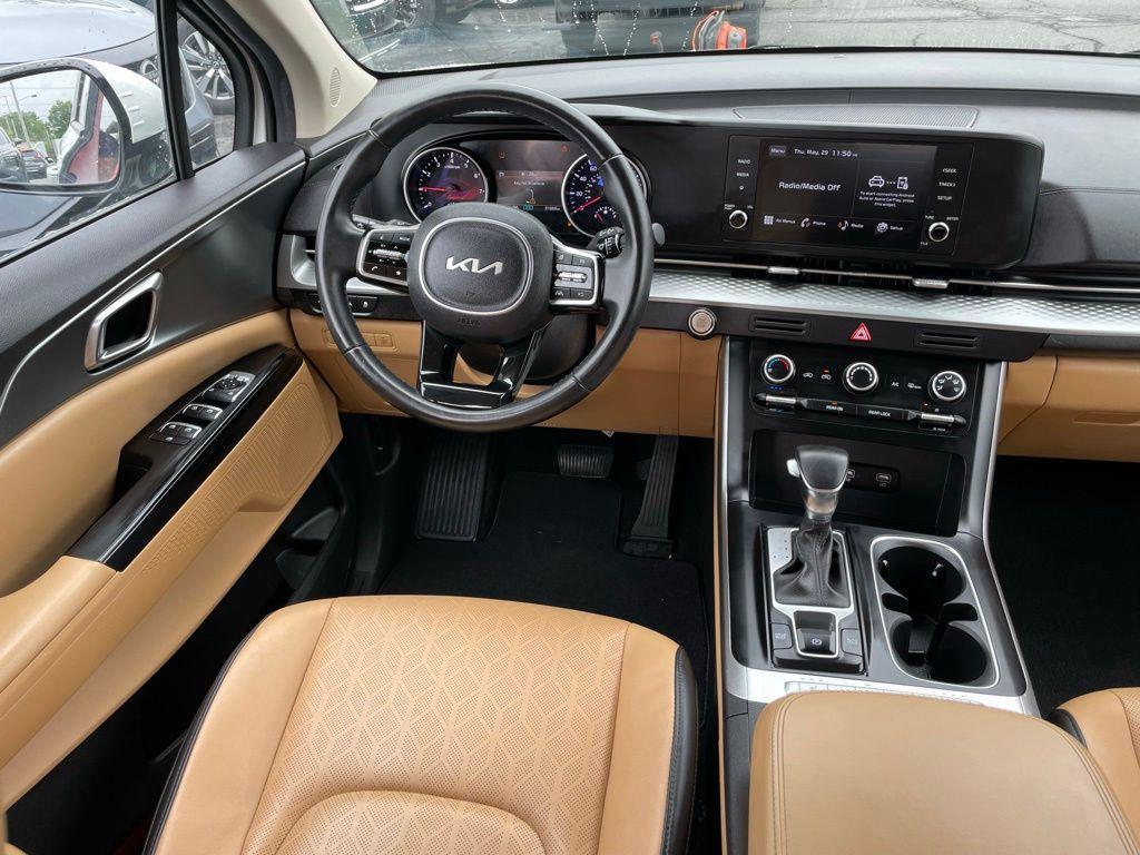 used 2023 Kia Carnival car, priced at $31,010