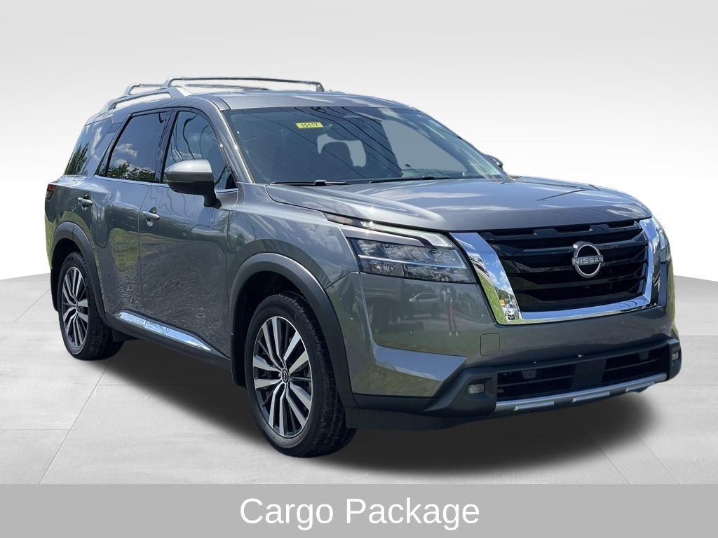 used 2022 Nissan Pathfinder car, priced at $34,962