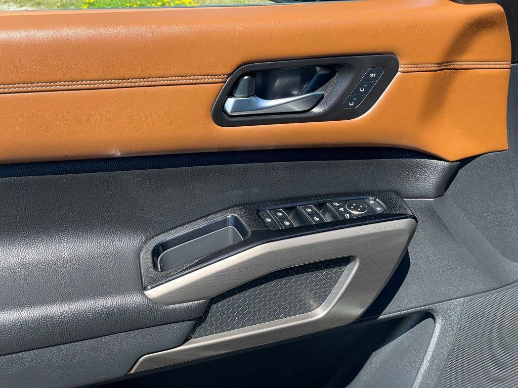 used 2022 Nissan Pathfinder car, priced at $34,962